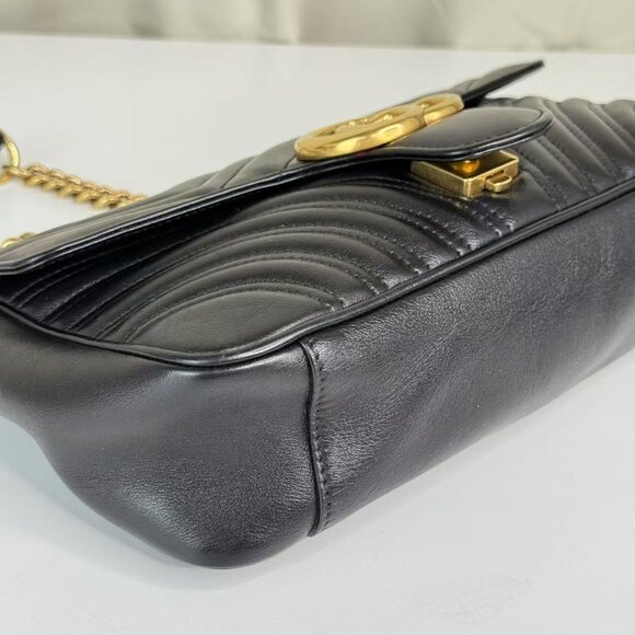 Gucci Black Leather Medium Marmont Shoulder Bag with Gold Hardware - Picture 6 of 9